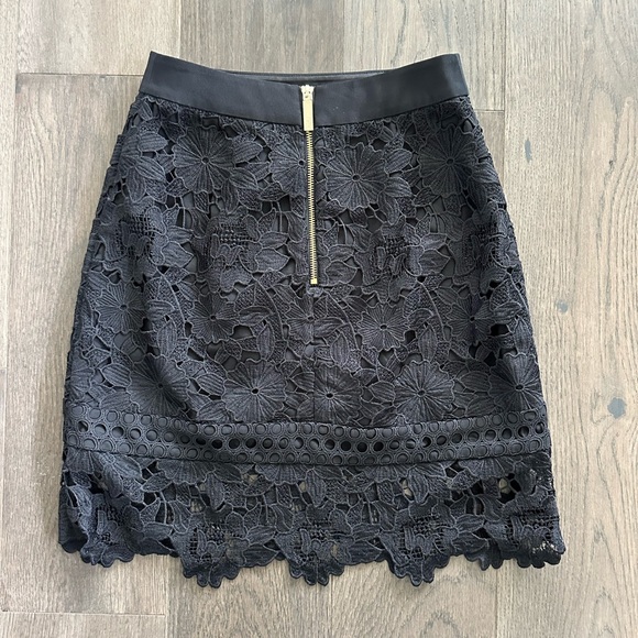 Ted Baker London Lace Mini Skirt - Picture 3 of 6